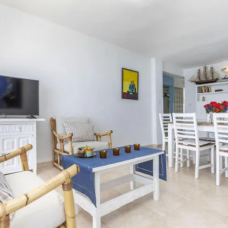 Torre Hirta By Interhome Daire *
